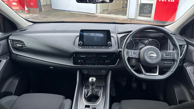 Nissan Qashqai 1.3 DiG-T MH Acenta Premium 5dr Petrol Hatchback